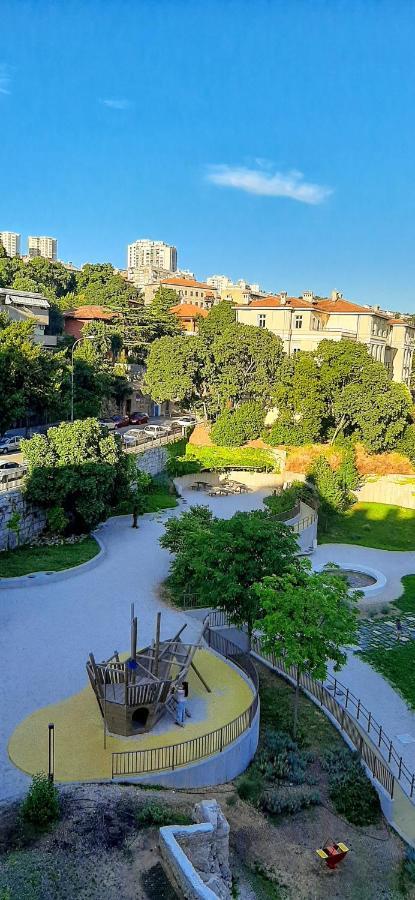 Apartment Pomerio リエカ エクステリア 写真
